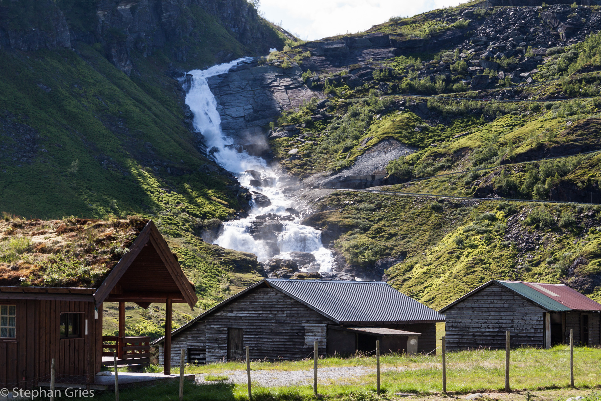 Wasserfall bei Kvassdalen Rv13
