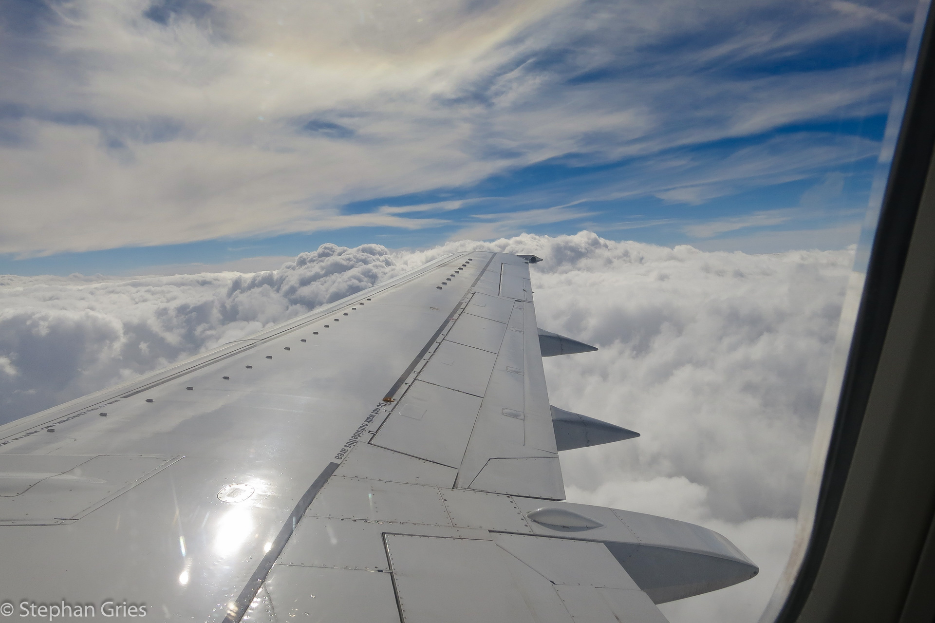 Natürlich muss man erstmal losfliegen, von Düsseldorf über Frankfurt nach Shanghai ...