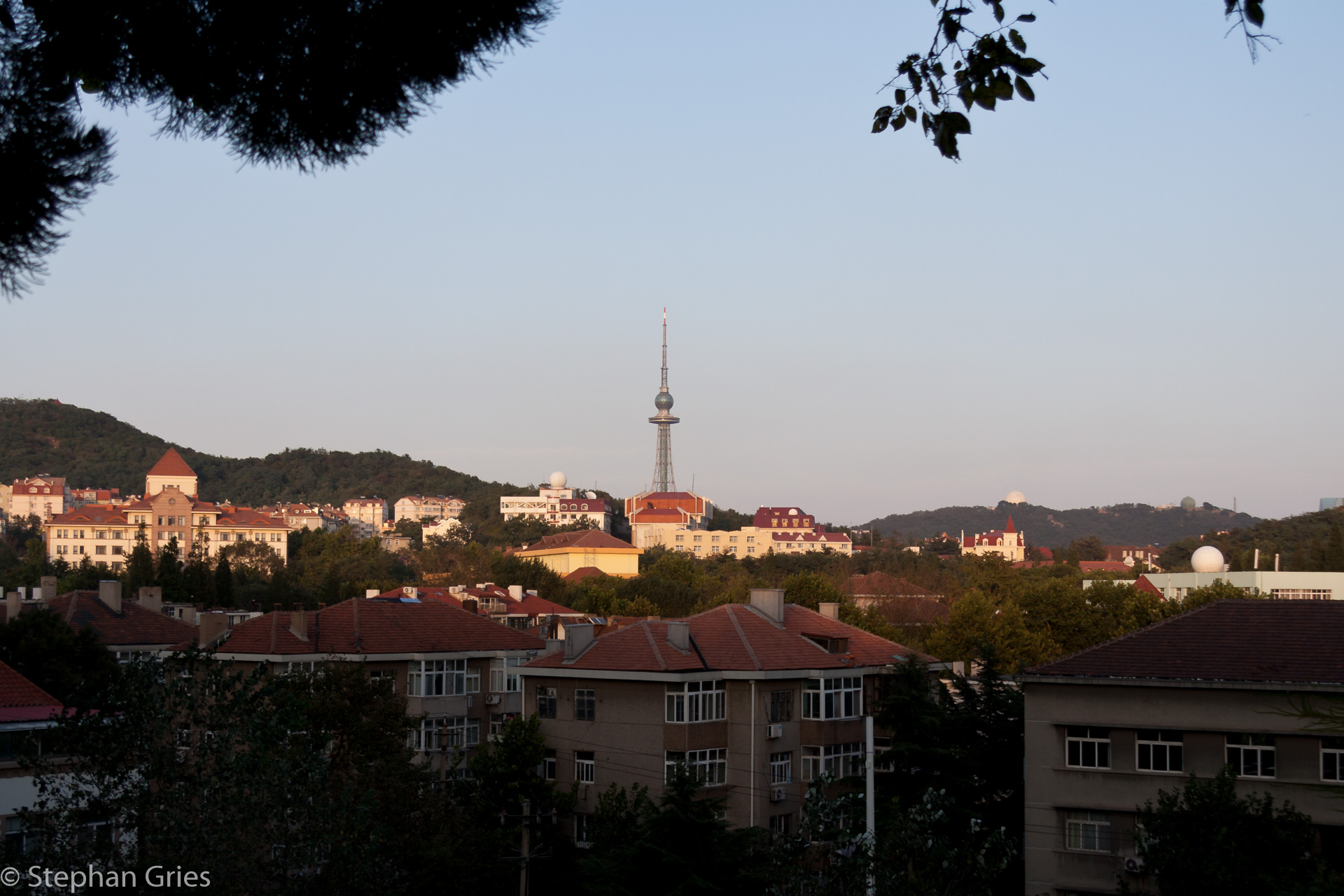 Blick vom Hotel "The castle hotel" auf den Fernsehturm.