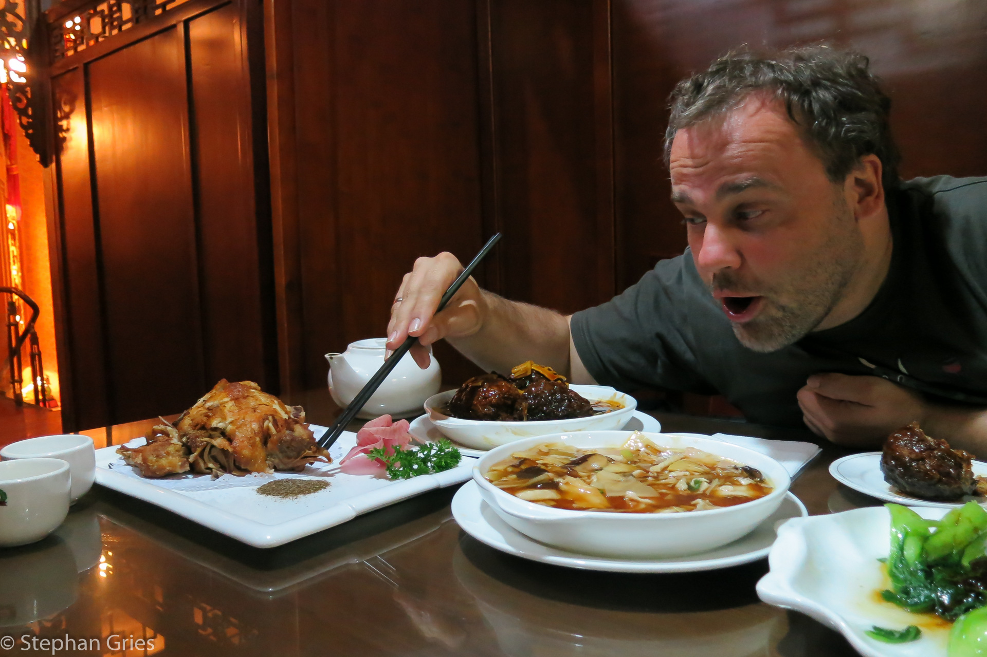 Zum Hähnchen Geheimtip(p) der Stadt. Das war so lecker, da haben wir uns zumindest die Gewürzmischung mitgenommen.