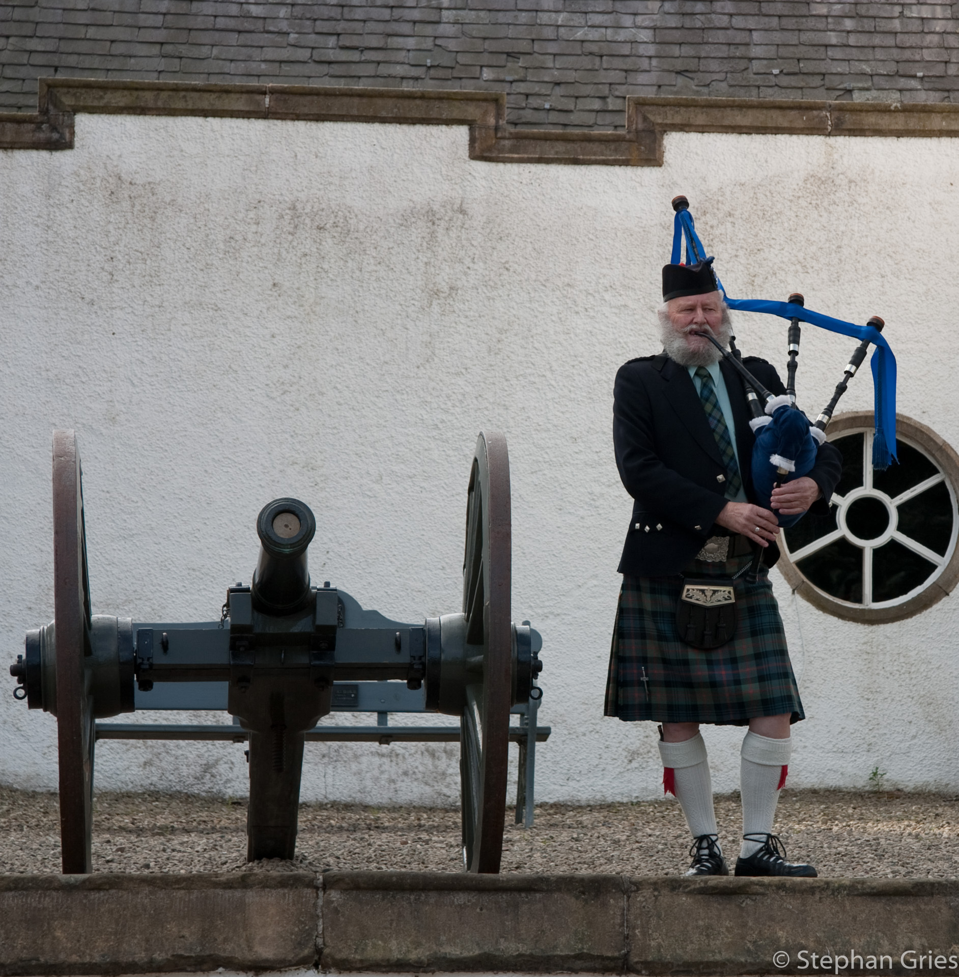 Dudelsackpfeifer am Blair Castle. Auch wieder mit angeschlossenem Campingplatz.