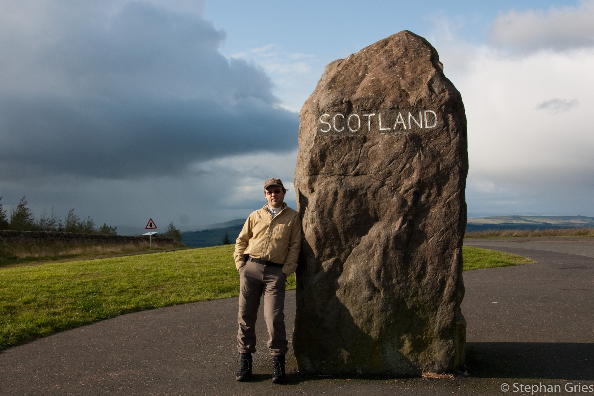 Das war Schottland. "Grenzpunkt" an der A68 N55 21.267 W2 28.671.